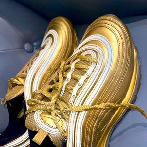 Gold Nike Air Max Size 8 Mens (Unisex Wear)